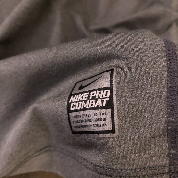 Nike Pro - Compression Base Layer Dri-FIt Tee (2021) Large - Picture 5 of 7
